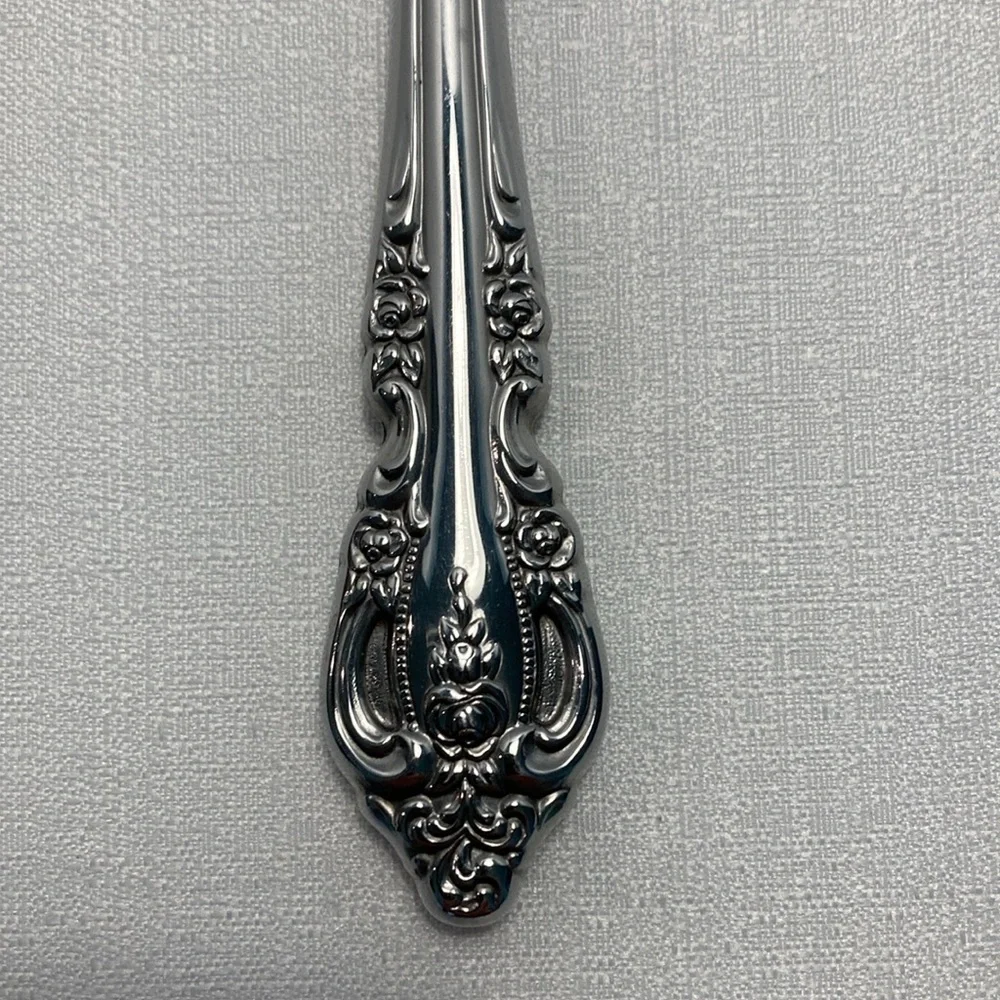 Oneida Community‎ BRAHMS Stainless Glossy Rose Flatware Knife